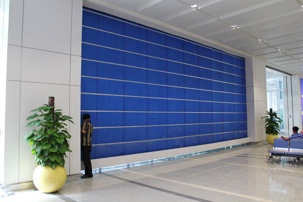 無(wú)機(jī)布防火卷簾門(mén)圖片